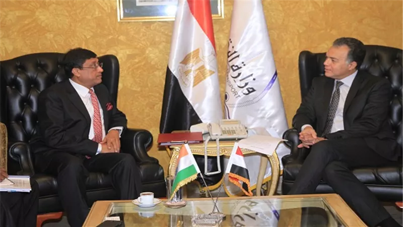  وزير النقل يستقبل السفير الهندي بالقاهرة لبحث سبل دعم علاقات التعاون المشترك 