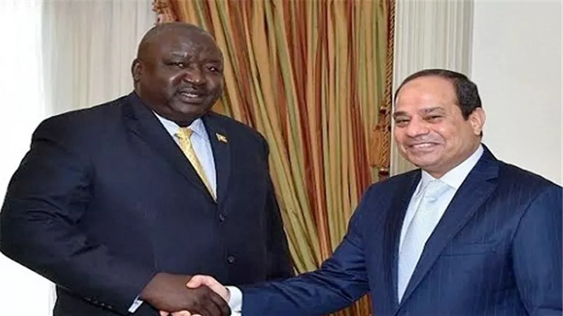 الرئيس السيسي ونظيره الأوغندي يتحدثان لوسائل الإعلام بعد قليل 