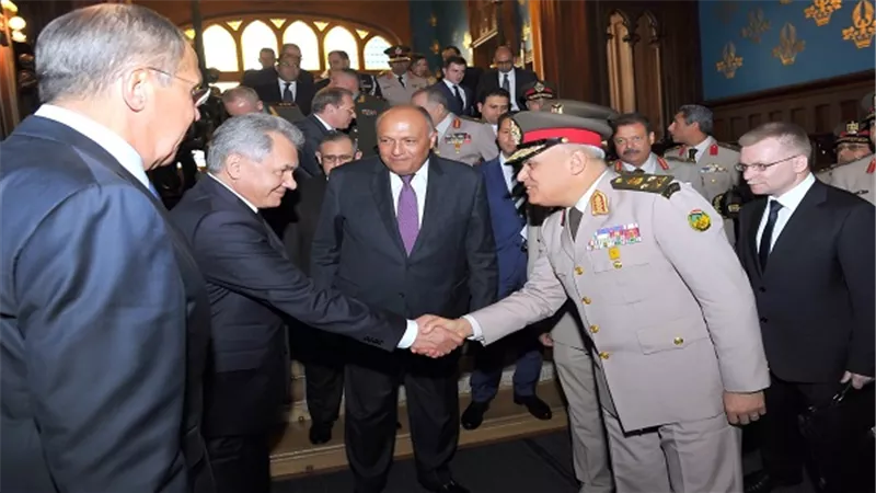 وزير الدفاع يعود الى ارض الوطن بعد إنتهاء زيارته الرسمية الى جمهورية روسيا الإتحادية