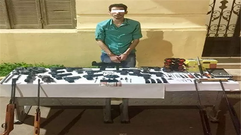 ضبط ورشة لتعديل الأسلحة محدثات الصوت إلى أسلحة نارية بالدقهلية 