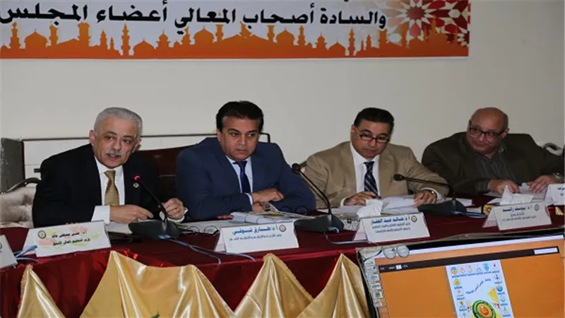 التعليم العالى: تفعيل نظام التصحيح الالكتروني وتقديم التدريب لأعضاء هيئات التدريس للقيام بعمليات التصحيح الالكتروني