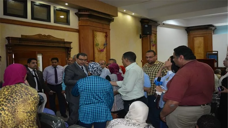 وزير القوي العاملة يتابع أولي مراحل الانتخابات العمالية