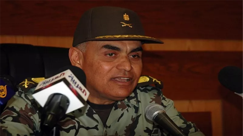 وزير الدفاع يتناول الإفطار مع مقاتلي القوات البحرية والجيش الثاني الميداني  والمنطقة الشمالية العسكرية وعدد من طلبة الكليات العسكرية  