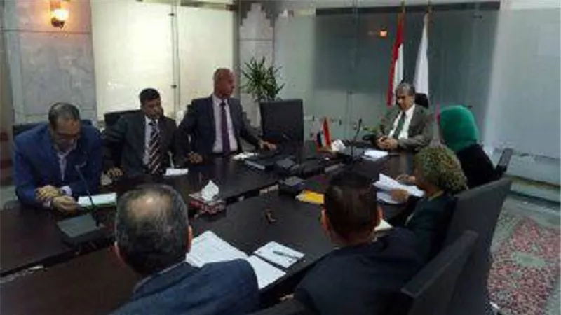 اجتماع مغلق بين وزير البيئة ومحافظ الدقهلية بديوان عام المحافظة