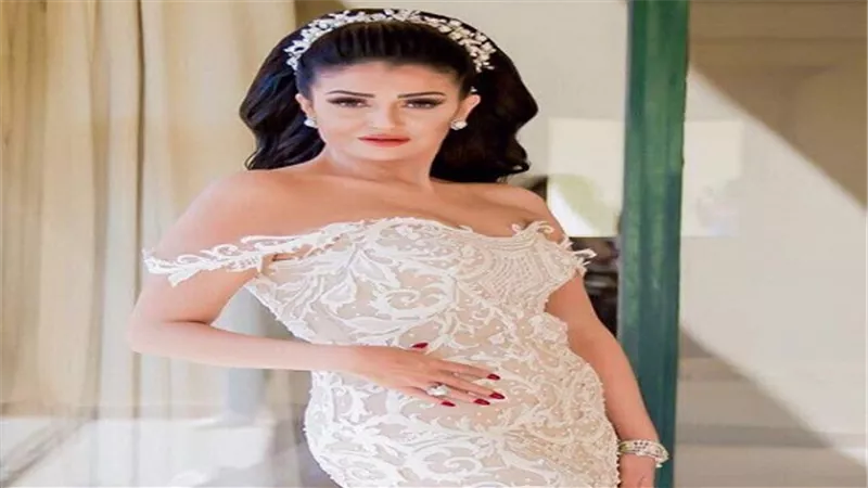 غادة عبد الرازق تواصل تصوير اخر مشاهدها بـ 