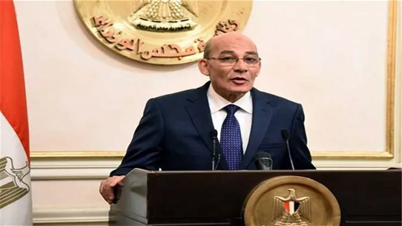 وزير الزراعة يهنئ الرئيس السيسي ببدء الفترة الرئاسية الثانية