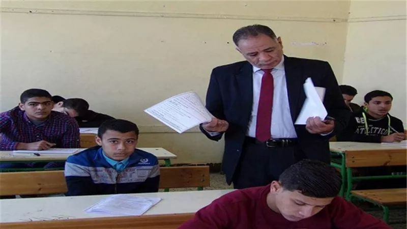 استبعاد طبيب من احد لجان امتحانات الثانوية العامة بالدقهلية