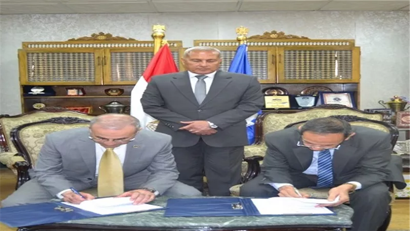 محافظة السويس توقع برتوكول تعاون و أحد مصانع الهيئة العربية للتصنيع