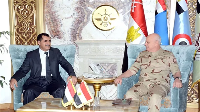 رئيس الأركان يلتقى رئيس هيئة الأركان العامة للجيش اليمنى 