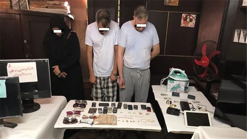 ضبط عناصر تشكيل عصابى تخصص فى إرتكاب جرائم سرقة المساكن 