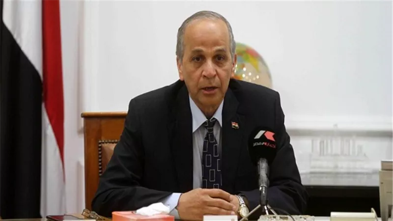 إحالة رئيس الوحدة المحلية ومسئول حماية الأراضى بسنديون بقليوب للتحقيق
