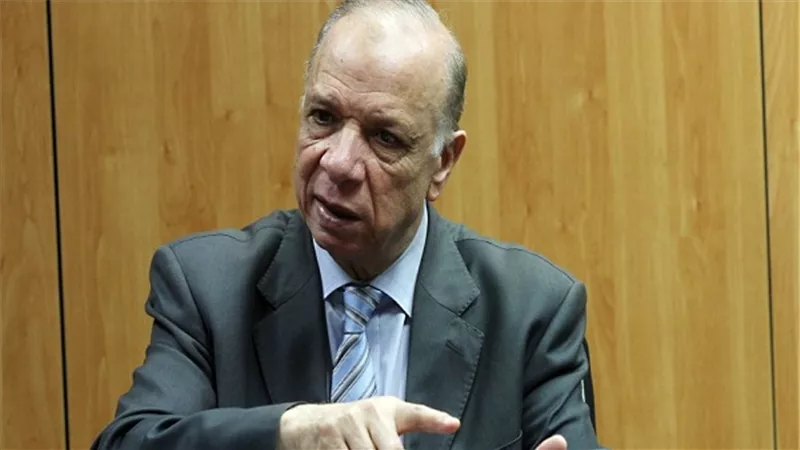 محافظ القاهرة ورئيس جامعة عين شمس يفتتحان اكبر جداريه بالعاصمة