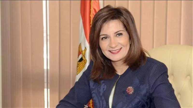 وزيرة الهجرة تلتقي النائب العام لبحث حل القضية بحضور نقيب المهندسين