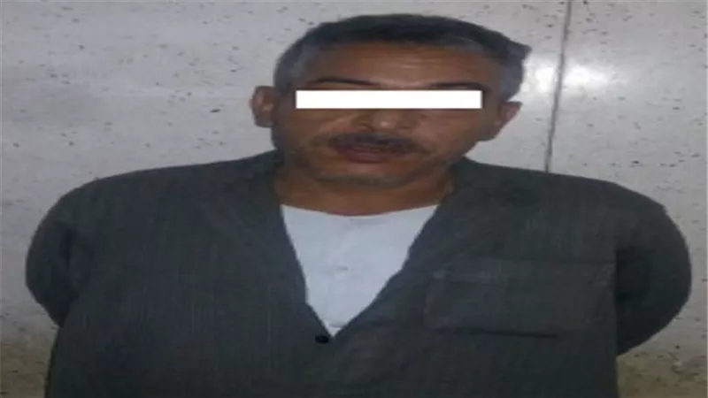ضبط شخص  بتزوير مستند رسمى وتقديمه بملف إحدى القضايا الخاصة به 