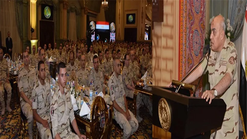وزير الدفاع يلتقي بأبطال مقاتلى قوات الدفاع الجوى والمنطقة الغربية العسكرية وعدد من هيئات وإدارات القوات المسلحة
