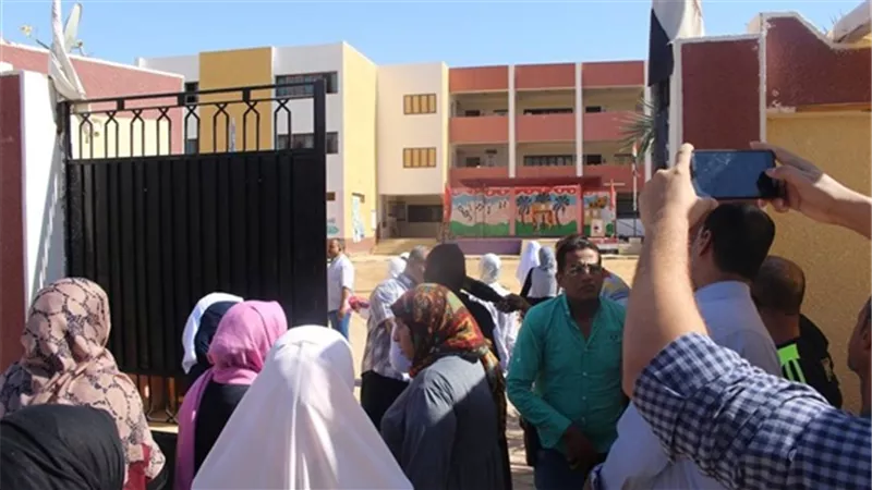 هروب طالبة بورقة إجابة مادة الإحصاء ببنها