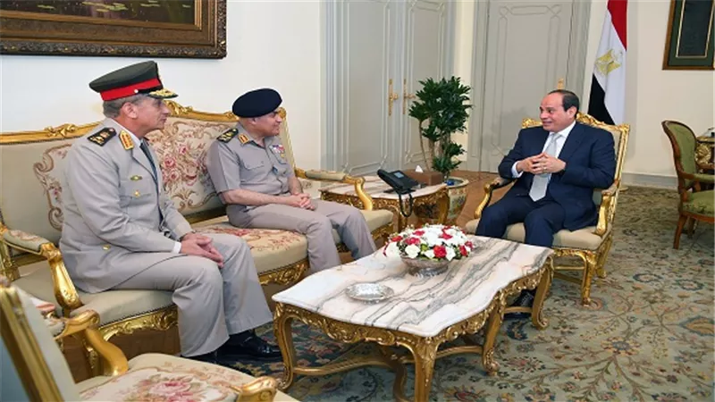 السيسي يستقبل الفريق أول صدقي صبحي، والفريق محمد زكي وزير الدفاع الجديد