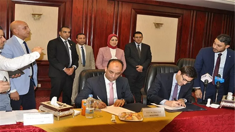 وزيرة الصحة تشهد توقيع بروتكول تعاون مع شركة 