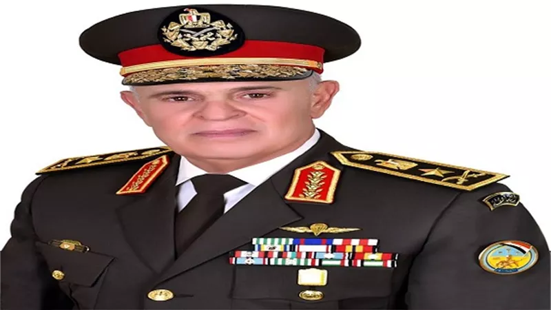 الفريق محمد فريد يعود الى ارض الوطن بعد زيارته الرسمية بقبرص