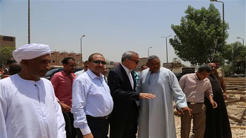 محافظ قنا: نقل مدير مواقف سيارات الأجرة بمدينة دشنا من منصبه