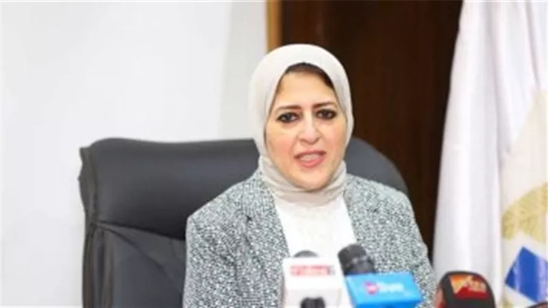 وزيرة الصحة تجري اتصالاً هاتفياً بمدير مستشفى الهلال للإطمئنان على 