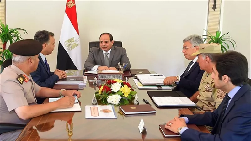 السيسي: الإسراع من إتمام دراسة موضوع تطوير المنظمة التأمينية على الطرق