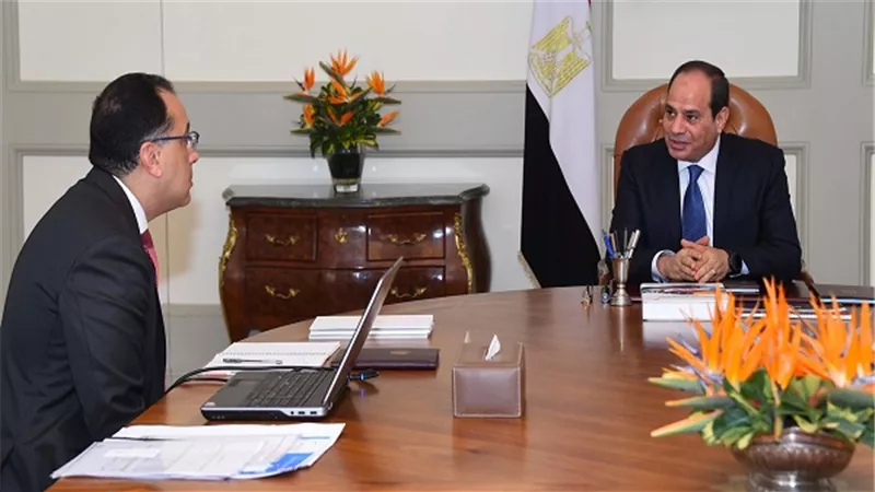 السيسي يعقد اجتماعاً مع رئيس مجلس الوزراء وزير الإسكان