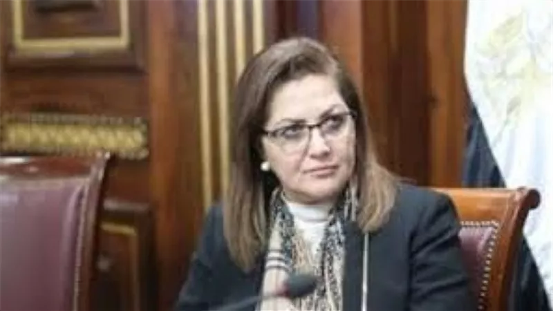 الحكومة توجه ضربة قاضية لتعيين أبناء العاملين بمؤسسات الدولة