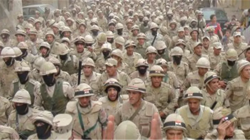 قوات الدفاع الشعبى تنظم معسكر تعايش لعناصر الكشافة بقيادة المظلات