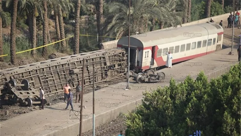 ناجي من واقعة البدرشين يكشف: ماذا حدث داخل القطار وقت الحادث؟
