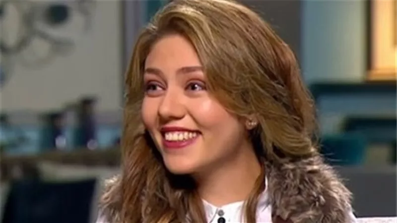 قصة الصور العارية لـ