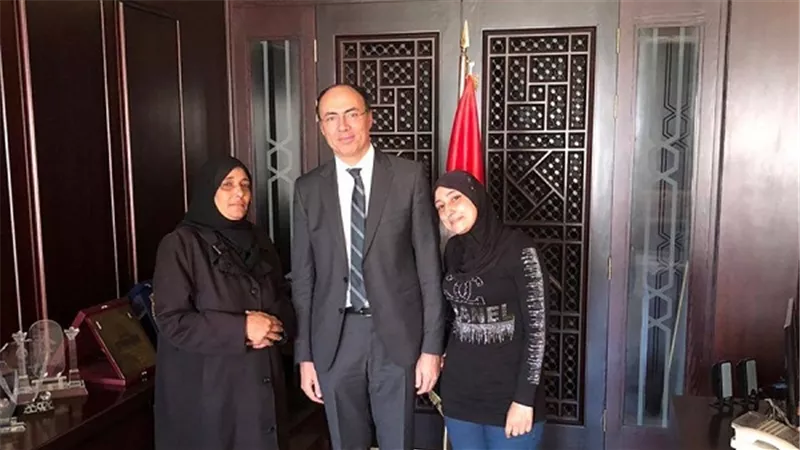 جهود دبلوماسية تنجح في إخراج عائلتين مصريتين من مناطق القتال في سوريا 