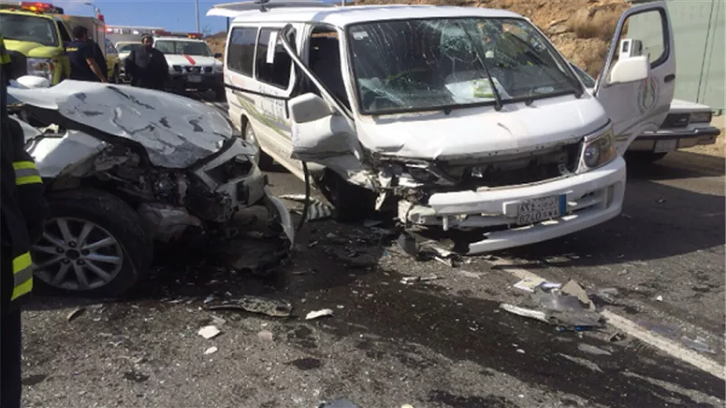 الصحة: وفاة 12 مواطناً واصابة 28 أخرين فى حادث مرورى بالمنيا