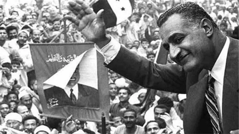 ثورة 23 يوليو.. المصريون يحتفلون بذكرى الإنتفاضة الشعبية ضد الملكية.. مناسبة وحدت الساسة والفنانين والمثقفين
