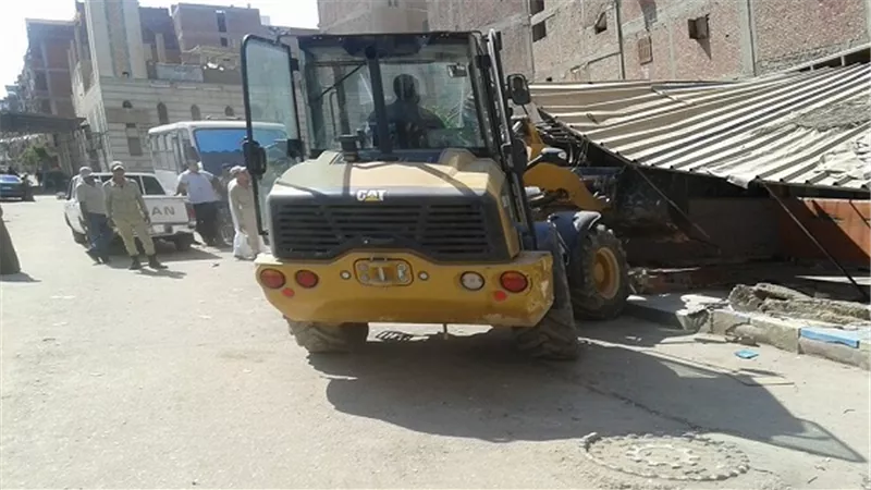 بالصور.. محافظة السويس تواصل لليوم الثالث تنفيـذ الموجة العاشرة أسترداد اراضى الدولة