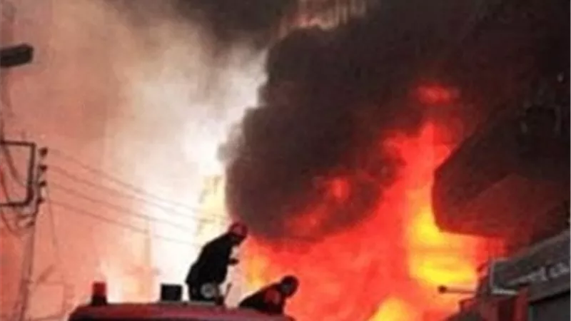 بكاء وعواويل وندم على البضاعة.. مشاهد مؤلمة من حريق الموسكي.. هل تتدخل الحكومة لتحمل الخسائر؟