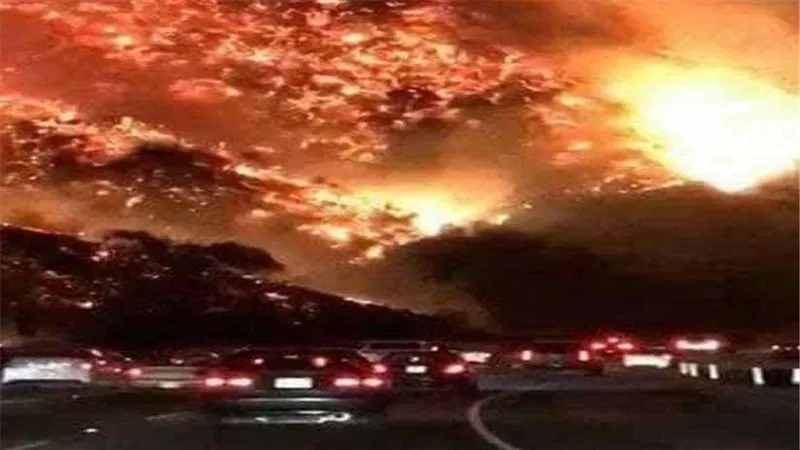 الصيادون المصريون باليونان ينقذون 70 شخصا من حريق في إحدى المدن