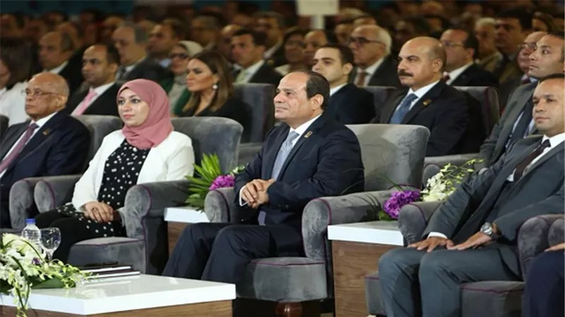  الرئيس عبدالفتاح السيسي يفتتح المؤتمر الدوري السادس للشباب من جامعة القاهرة