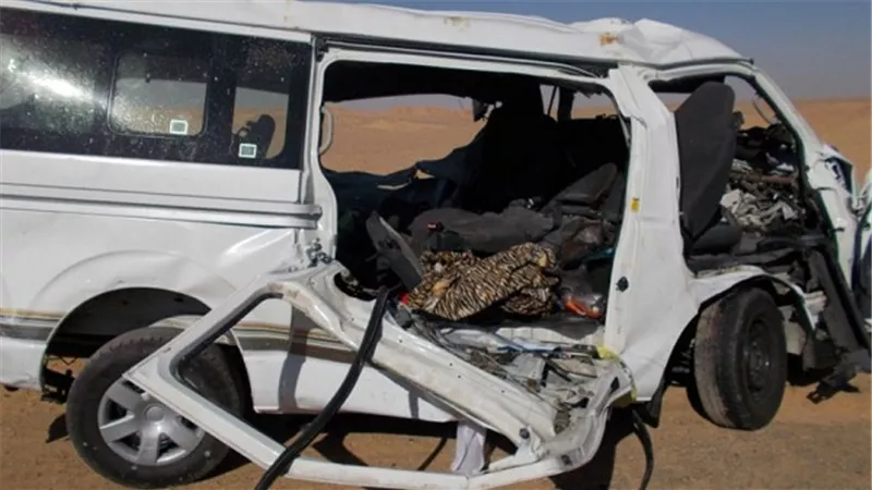 الصحة: وفاة مواطن وإصابة 18 آخرين فى انقلاب