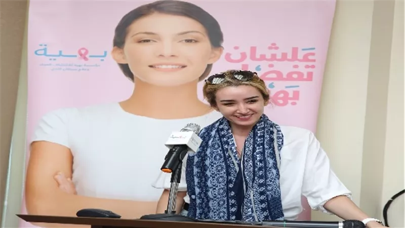 هنا الزاهد تزور مستشفى بهية لمؤازرة محاربات سرطان الثدي