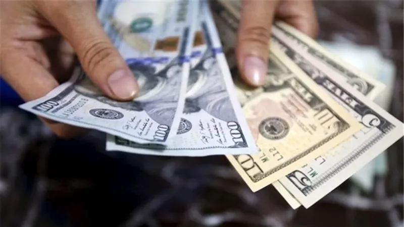 مطار القاهرة يثبت سعر الدولار الجمركي عند 16 جنيها