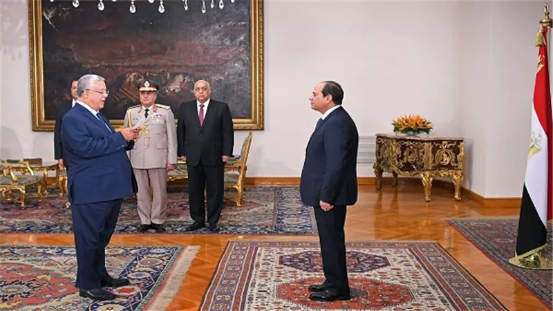 الرئيس السيسي يشهد حلف اليمين لرئيس المحكمة الدستورية العليا