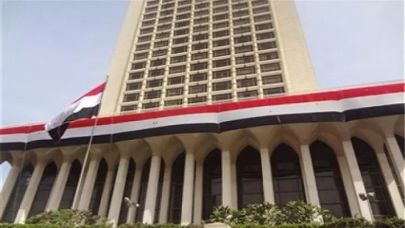 وزارة الخارجية توجه مندوب السفارة لزيارة سجن 