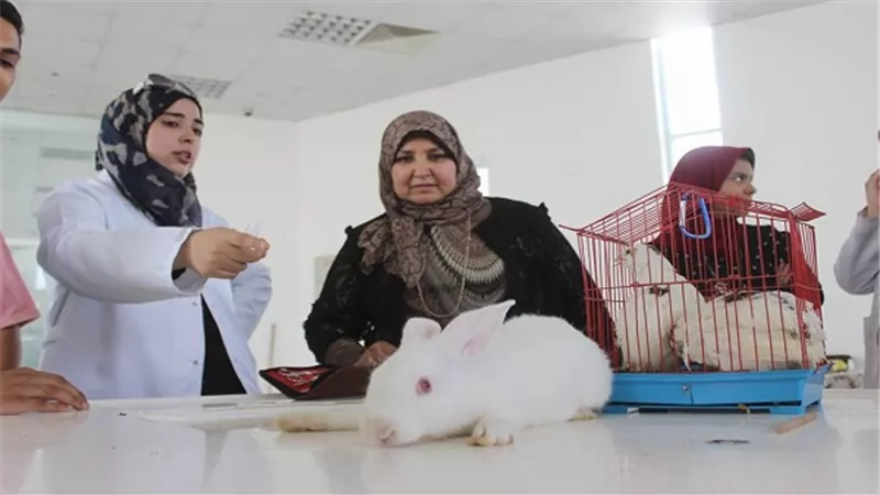 محاضرة لتشريح الحيوانات بمركز السويس الاستكشافى