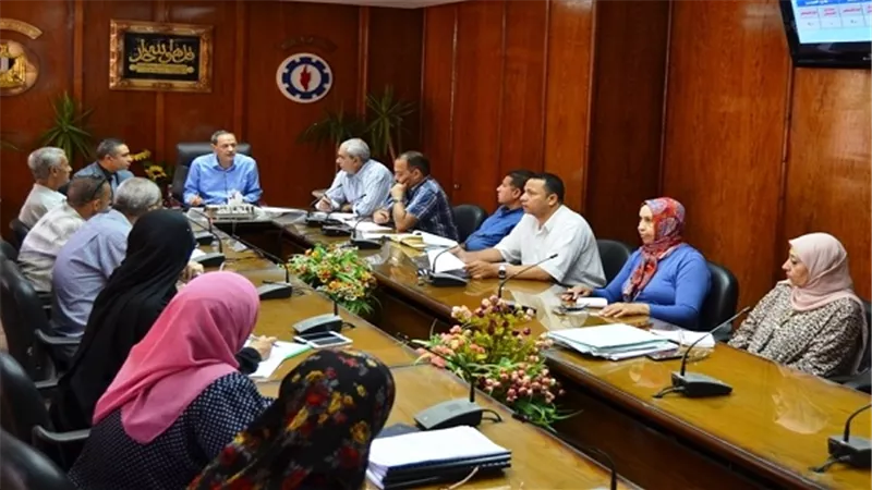 متابعة عمل لجان التقنين وإسترداد حق الشعب بالسويس