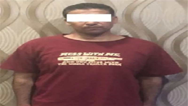 ضبط شخص بالجيزة لقيامه بإنتحال صفة ضابط شرطة ومحكوم عليه بالسجن المؤبد فى قضية تزوير