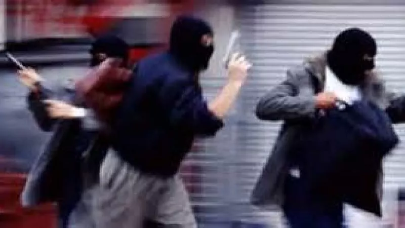 مقتل 10 أشخاص فى سطو مسلح على بنكين فى نيجيريا