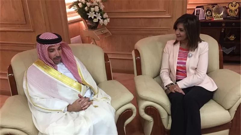 وزيرة الهجرة تستقبل السفير البحريني لبحث أزمة إنهاء عقود عدد من المعلمين المصريين بالبحرين