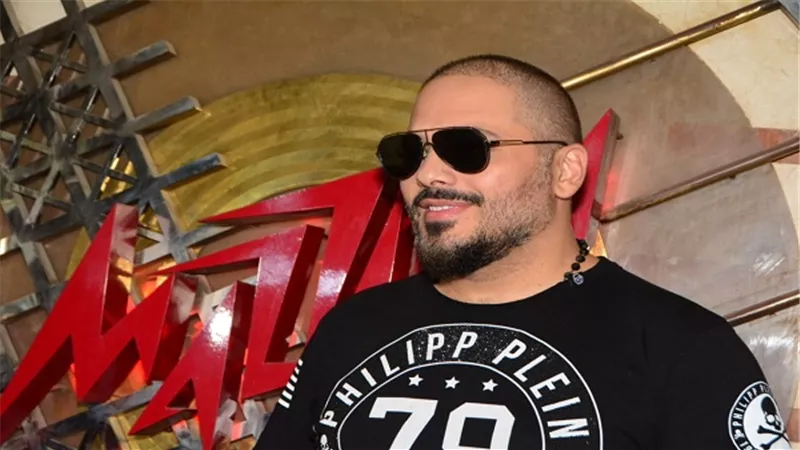 بالصور.. رامى عياش يحتفل بتعاقده مع شركة مزيكا