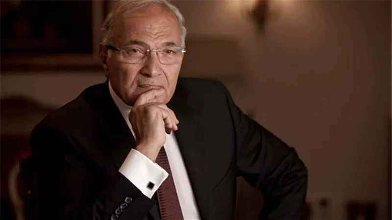 الفريق احمد شفيق يقرر إعتزال العمل السياسي نهائياً